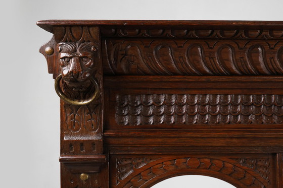 Image 1 of Ancienne chaise à dossier haut en chêne sculpté, style gothique français du 18ème siècle