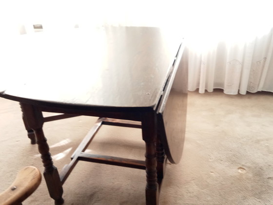 Image 1 of Authentique table de cuisine ovale Farmerhouse avec 4 fauteuils Windsor
