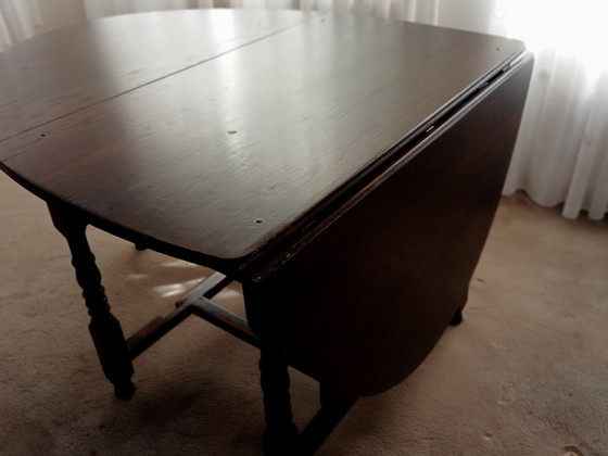 Image 1 of Authentique table de cuisine ovale Farmerhouse avec 4 fauteuils Windsor