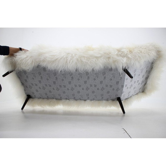 Image 1 of Lit de jour vintage en peau de mouton, 1960