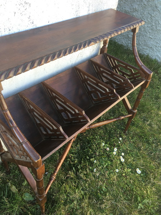 Image 1 of Porte-revues d'hôtel vintage en acajou