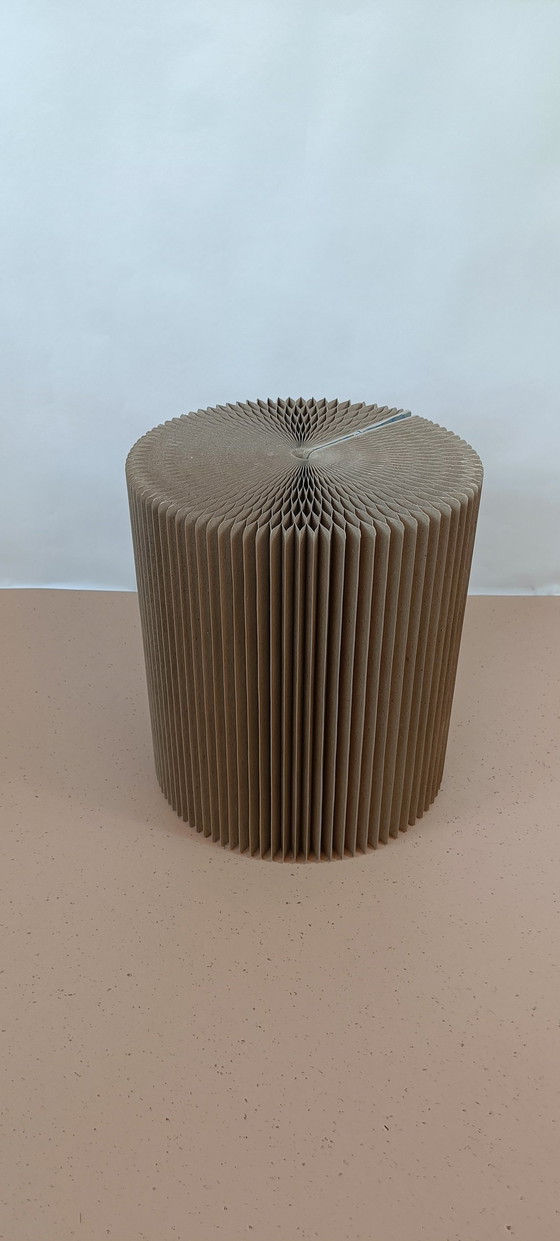 Image 1 of Table/tabouret d'appoint Harmonica - Carton - Vintage