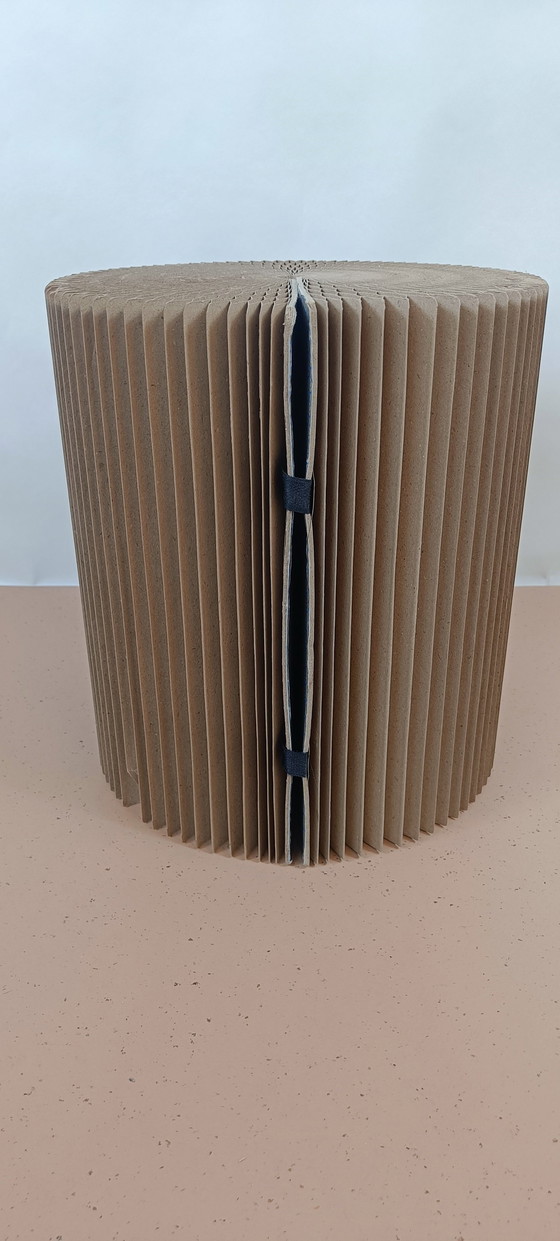 Image 1 of Table/tabouret d'appoint Harmonica - Carton - Vintage