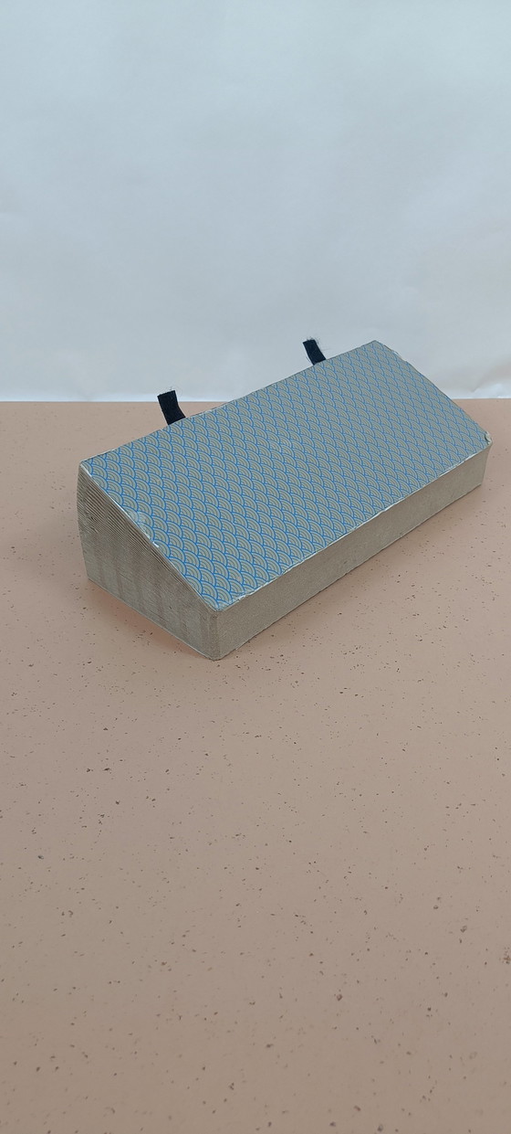 Image 1 of Table/tabouret d'appoint Harmonica - Carton - Vintage