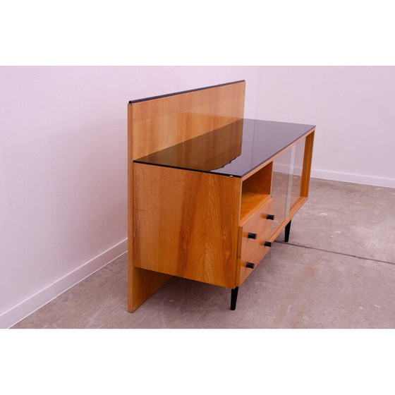 Image 1 of Bibliothèque vintage vitrée en hêtre et frêne par Mojmír Požár pour UP Závody, Tchécoslovaquie 1960