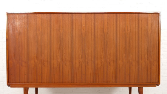 Image 1 of Armoire vintage | Design danois | Portes coulissantes | Gunni Omann | 180 cm