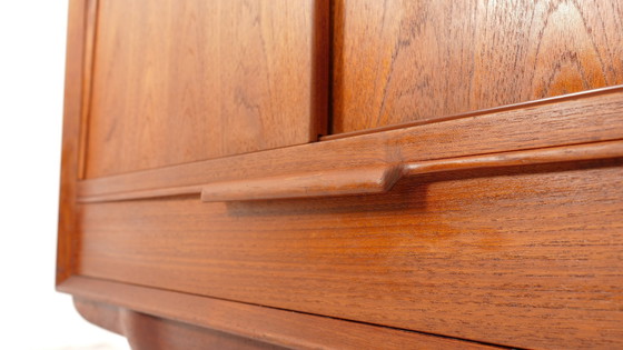 Image 1 of Armoire vintage | Design danois | Portes coulissantes | Gunni Omann | 180 cm