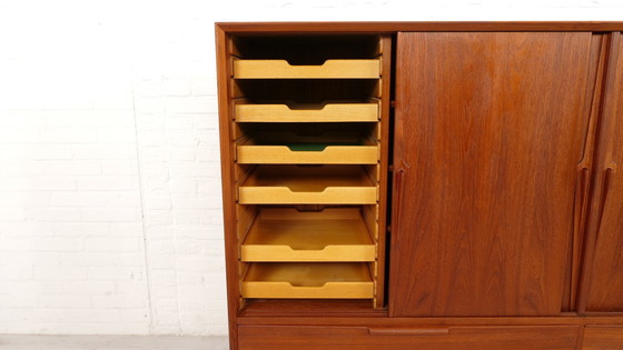 Image 1 of Armoire vintage | Design danois | Portes coulissantes | Gunni Omann | 180 cm
