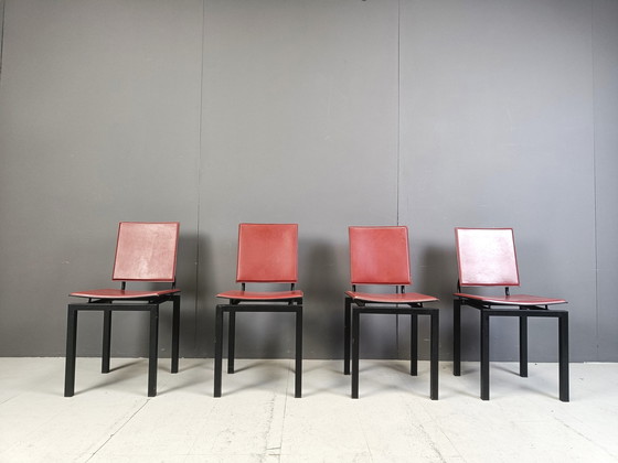 Image 1 of Ensemble de 4 chaises de salle à manger italiennes post-modernes, 1980S
