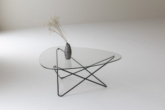 Image 1 of Table basse en forme de diamant de Florent Lasbleiz fabriquée par Airborne France en 1954.