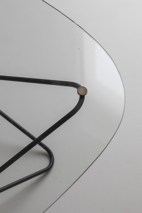 Image 1 of Table basse en forme de diamant de Florent Lasbleiz fabriquée par Airborne France en 1954.