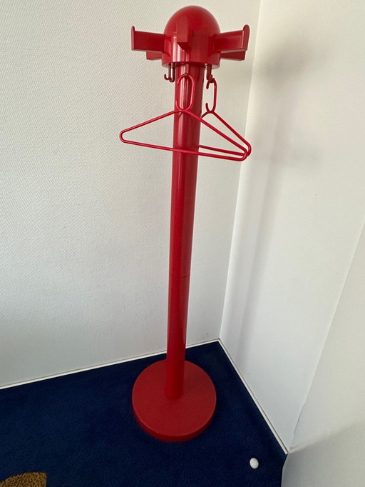 1 Kartell Porte-manteau sur pied, rouge