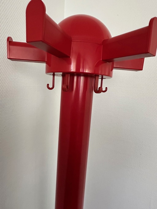 1 Kartell Porte-manteau sur pied, rouge