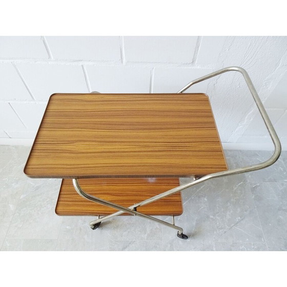 Image 1 of Chariot de service pliable vintage en or et noyer, 1960s