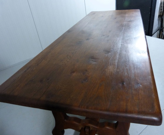 Image 1 of Table de salle à manger rustique espagnole en chêne massif 1960s