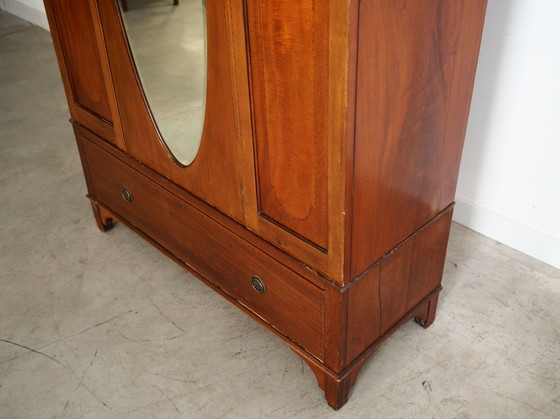 Image 1 of Armoire avec miroir, design danois, années 1960, production : Danemark