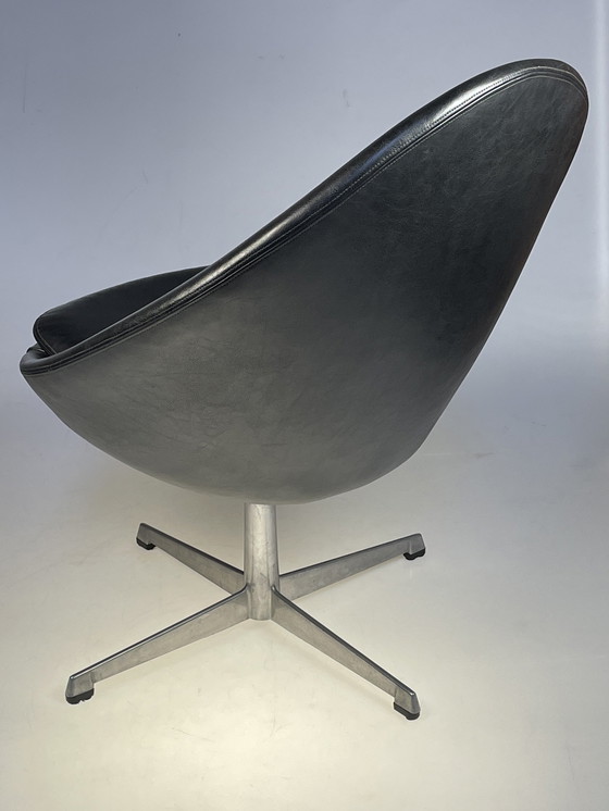 Image 1 of Fauteuil Pastoe, fauteuil Little Egg, fauteuil pivotant des années 1960