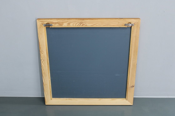 Image 1 of 1970S Grand miroir carré en chêne, 20Items Available