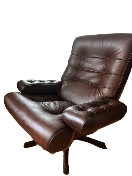 Fauteuil pivotant en cuir des années 1970 de Göte Möbel (Suède)