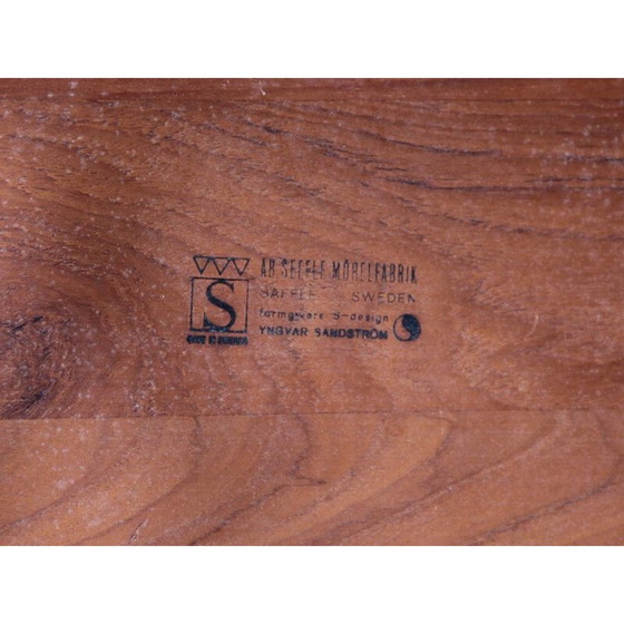 Image 1 of Table d'appoint vintage scandinave en teck massif par Yngvar Sandström, Suède 1960