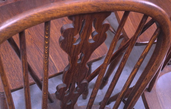 Image 1 of Ensemble de 6 chaises Windsor en chêne massif du Mid Century à dossier en forme de lyre, 1960S