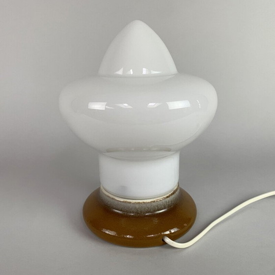 Image 1 of Lampe de table vintage en verre opale et céramique par Ivan Jakes pour Osvětlovací Sklo, Tchécoslovaquie 1960
