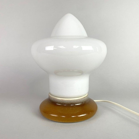 Image 1 of Lampe de table vintage en verre opale et céramique par Ivan Jakes pour Osvětlovací Sklo, Tchécoslovaquie 1960