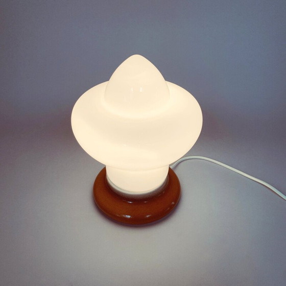 Image 1 of Lampe de table vintage en verre opale et céramique par Ivan Jakes pour Osvětlovací Sklo, Tchécoslovaquie 1960