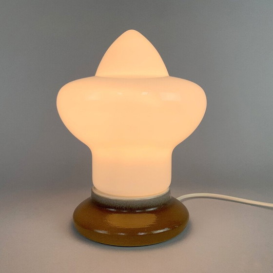 Image 1 of Lampe de table vintage en verre opale et céramique par Ivan Jakes pour Osvětlovací Sklo, Tchécoslovaquie 1960