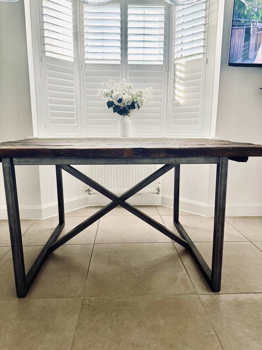 Table de salle à manger par Timothy Oulton - Bois et métal