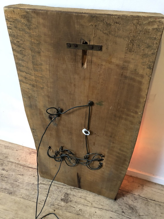 Image 1 of Sculpture en bois vintage 3D unique - Église avec éclairage - 67 X 33 X 6