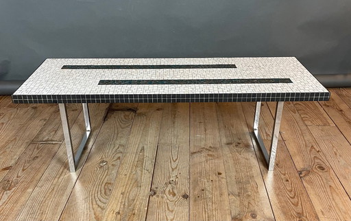 Table Basse En Céramique Blanche Et Noire Années 1960