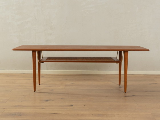 Image 1 of  Table basse des années 1960, Peter Hvidt & Orla Mølgaard-Nielsen, Fd-516