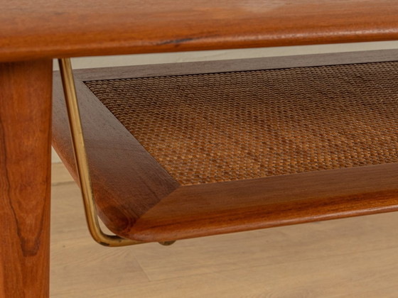 Image 1 of  Table basse des années 1960, Peter Hvidt & Orla Mølgaard-Nielsen, Fd-516