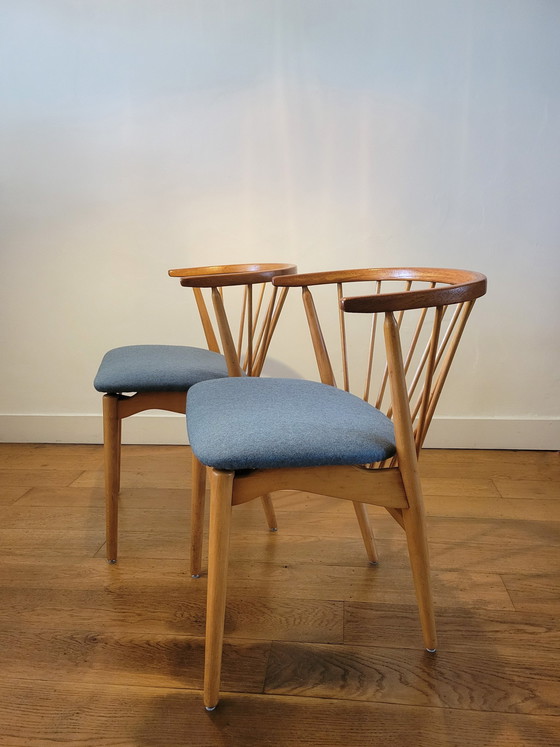 Image 1 of 2X chaises de salle à manger danoises par Helge Sibast, No.6