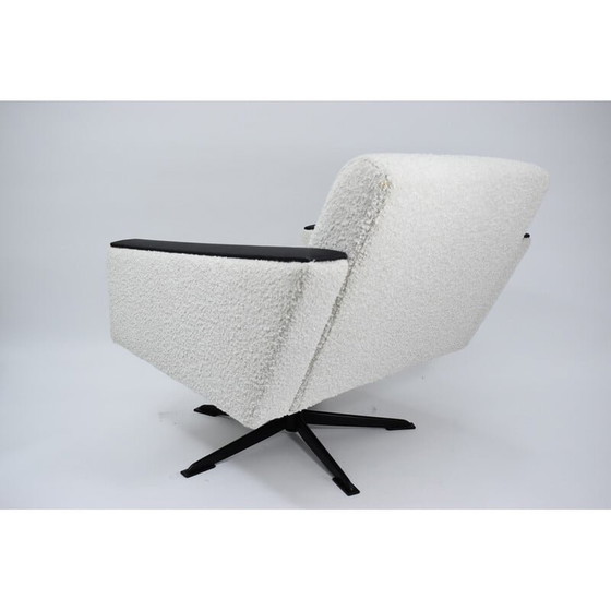 Image 1 of Fauteuil allemand vintage en Bouclé blanc, 1960s
