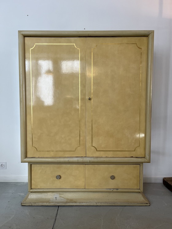 Image 1 of Ensemble Armoire, Coiffeuse et Chevet Art Déco
