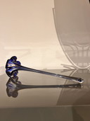 Verre d'art, Fleur bleue