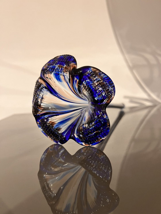 Image 1 of Verre d'art, Fleur bleue