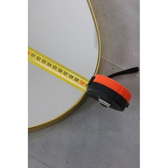 Image 1 of Miroir ovale vintage avec cadre doré, 1970