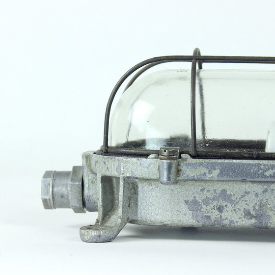 Image 1 of Applique industrielle vintage en acier et verre, Tchécoslovaquie, années 1950