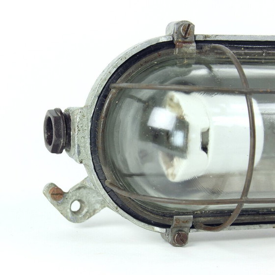 Image 1 of Applique industrielle vintage en acier et verre, Tchécoslovaquie, années 1950