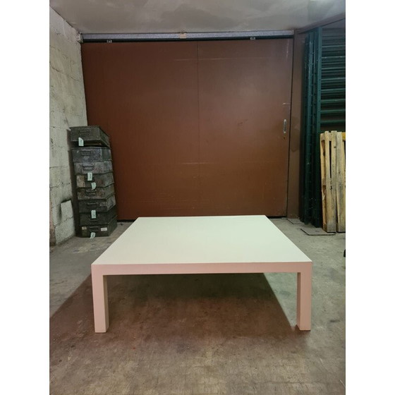 Image 1 of Table basse vintage en bois massif