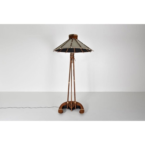 Image 1 of Lampadaire vintage en bois de palmier de l'artisanat d'art 1990