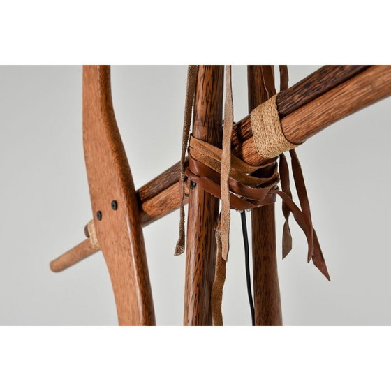 Image 1 of Lampadaire vintage en bois de palmier de l'artisanat d'art 1990