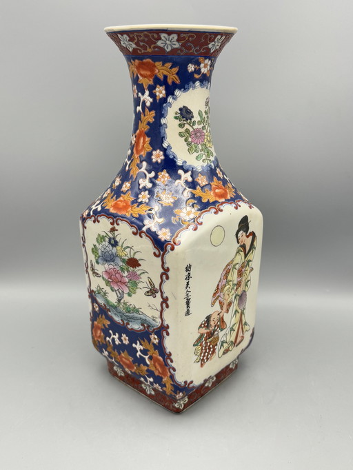 Impressionnant vase japonais