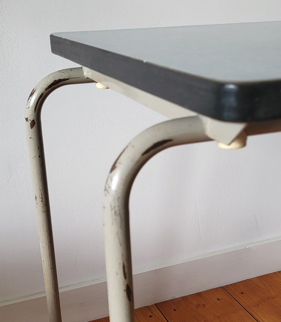Image 1 of Table d'école industrielle Marko