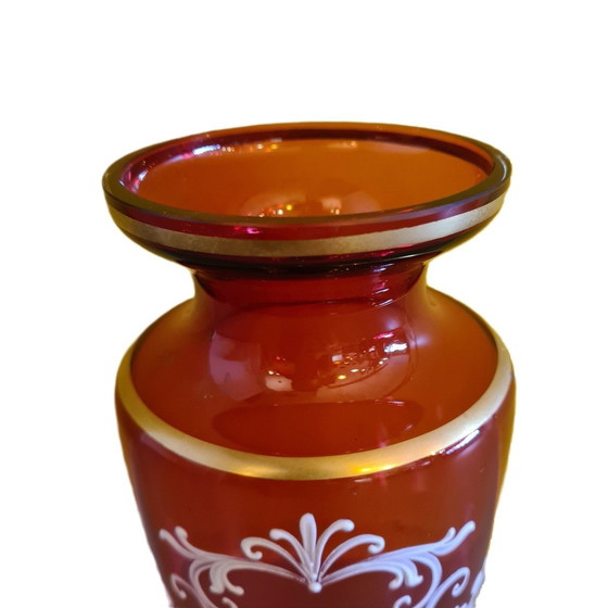 Image 1 of Vase rouge rubis de style Mary Gregory, 2E moitié du 20e siècle