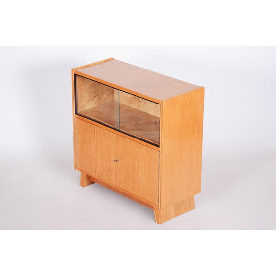 Image 1 of Vitrine vintage en bois, Tchécoslovaquie 1940