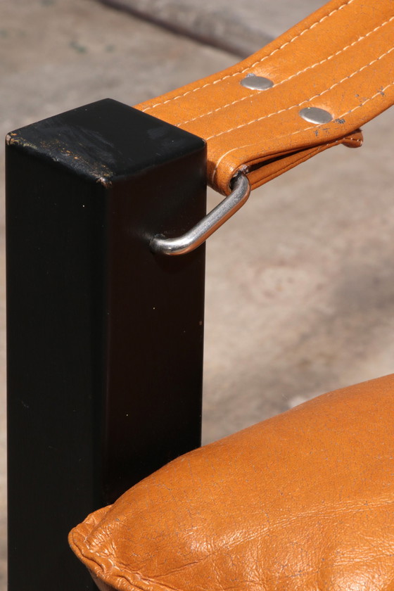 Image 1 of Canapé trois places en cuir vintage avec table basse